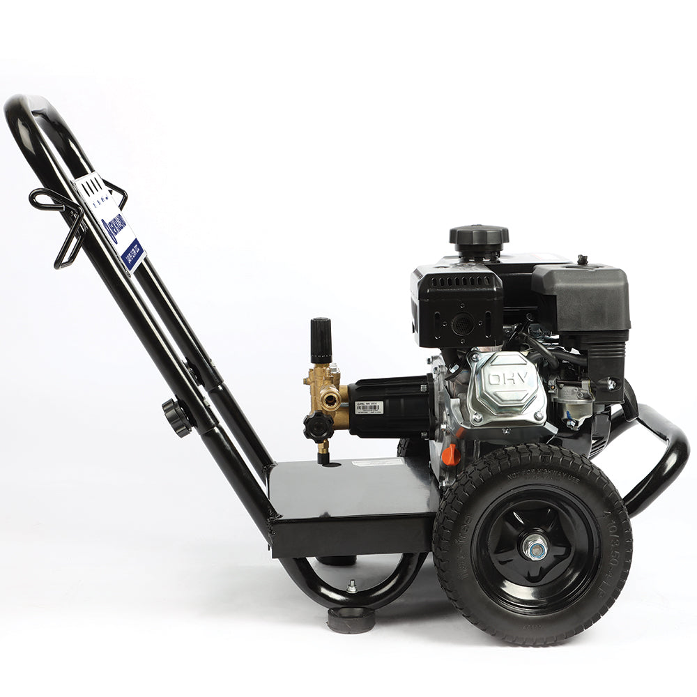 New Holland 3,400PSI 2.5GPM Cold Water Gas Pressure Washer