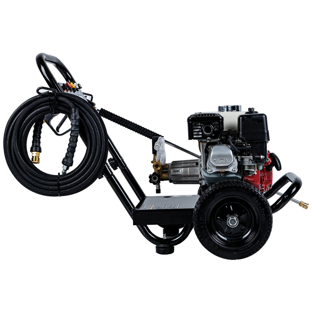 New Holland 3,800PSI 2.5GPM Cold Water Gas Pressure Washer