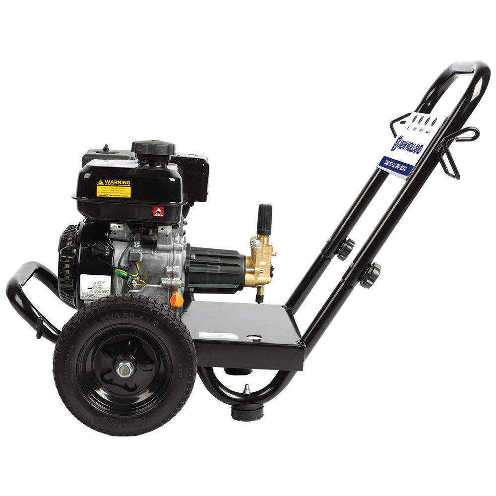New Holland 3,400PSI 2.5GPM Cold Water Gas Pressure Washer