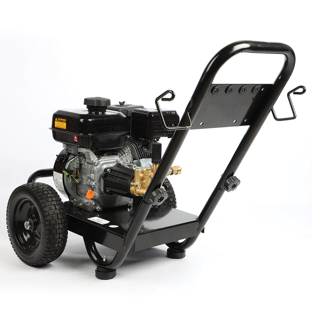 New Holland 3,400PSI 2.5GPM Cold Water Gas Pressure Washer
