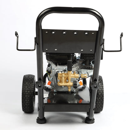 New Holland 3,400PSI 2.5GPM Cold Water Gas Pressure Washer